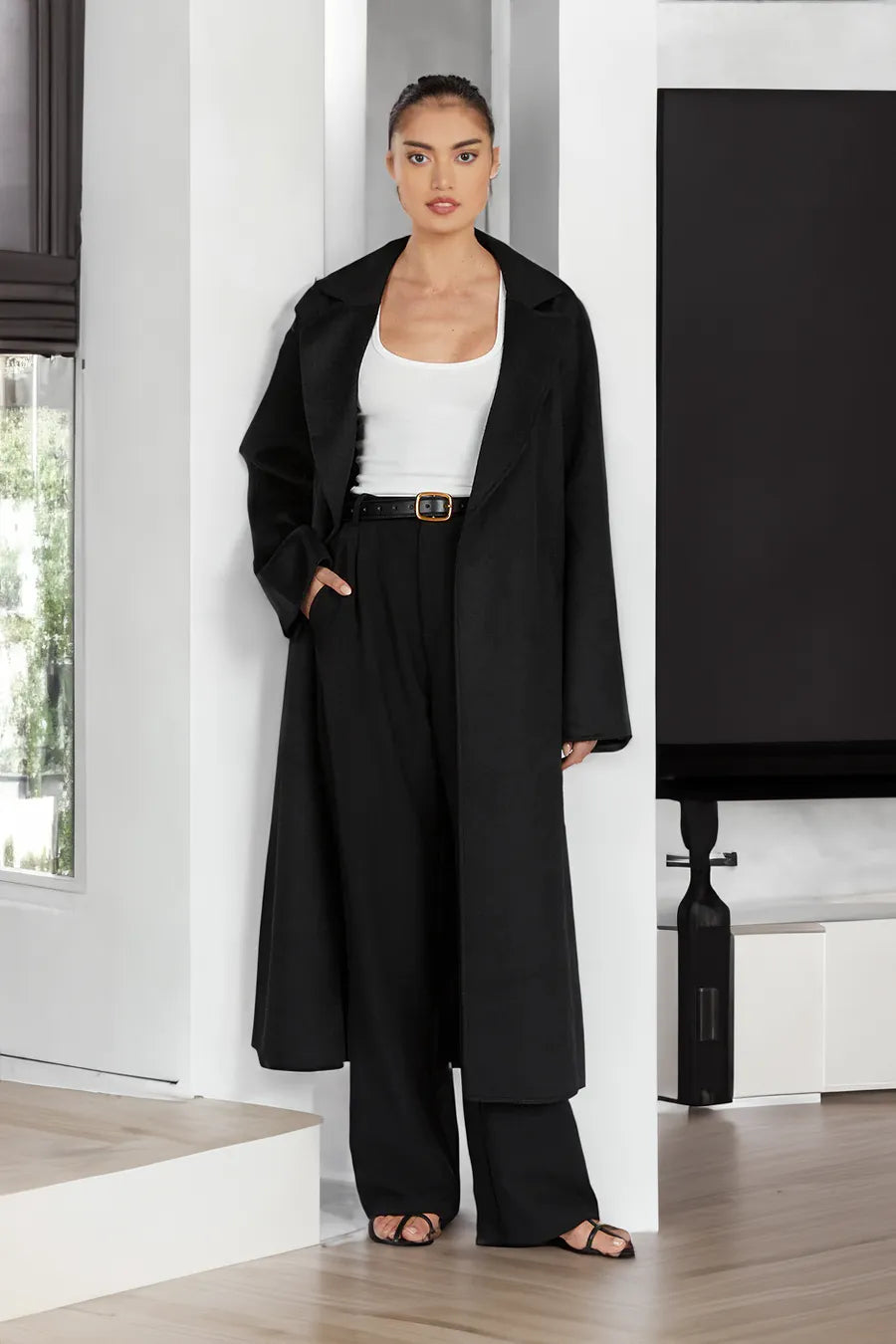 Madeleine – Oversized Maxi Coat with Wide Notch Lapel