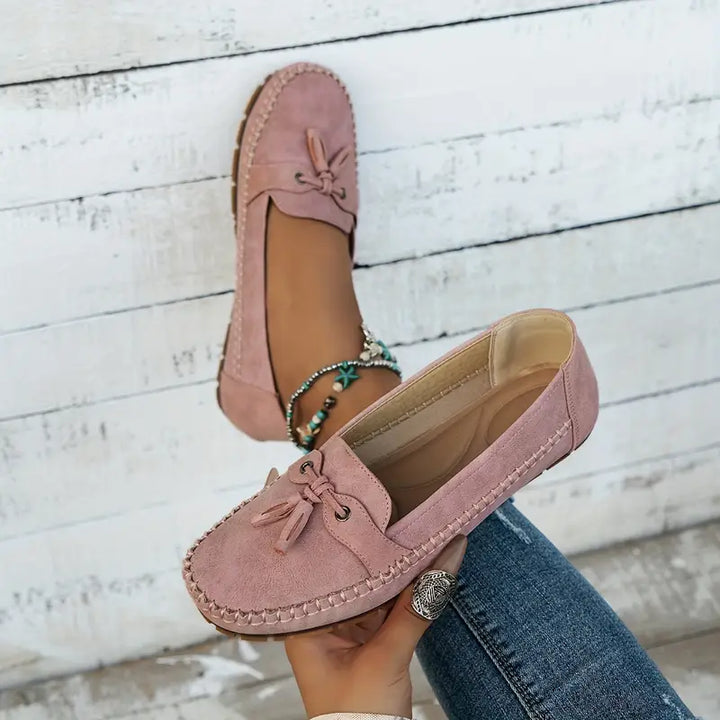 Charlotte – Chic Slip-On Loafers with Bow-Detail Finish