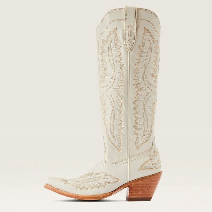 Bottes cowboy femme brodées. Bout pointu, talon cubain, tirette latérale.