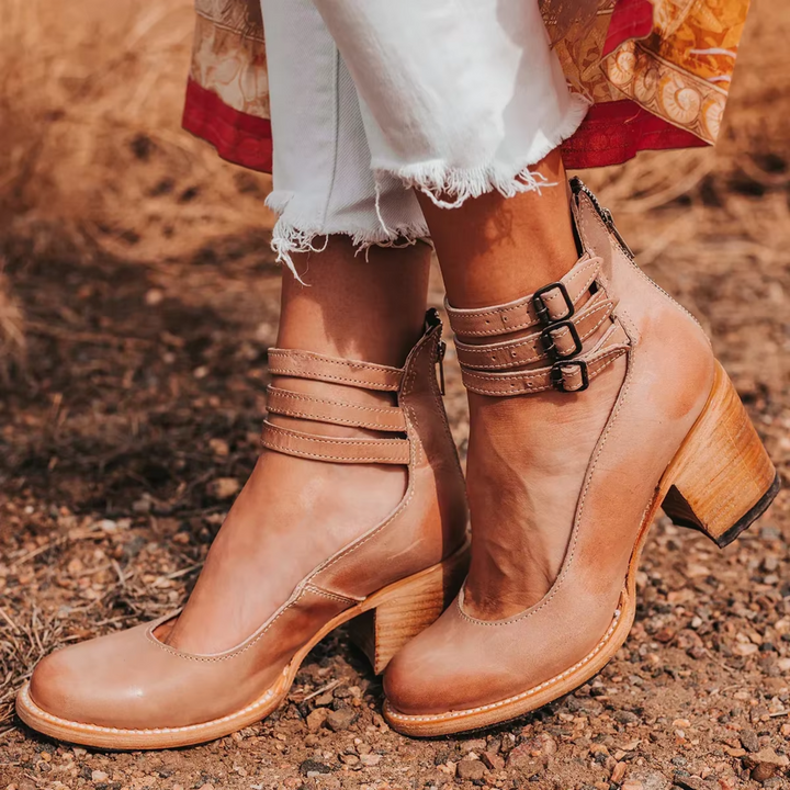 Carol – Chic Heeled Sandals