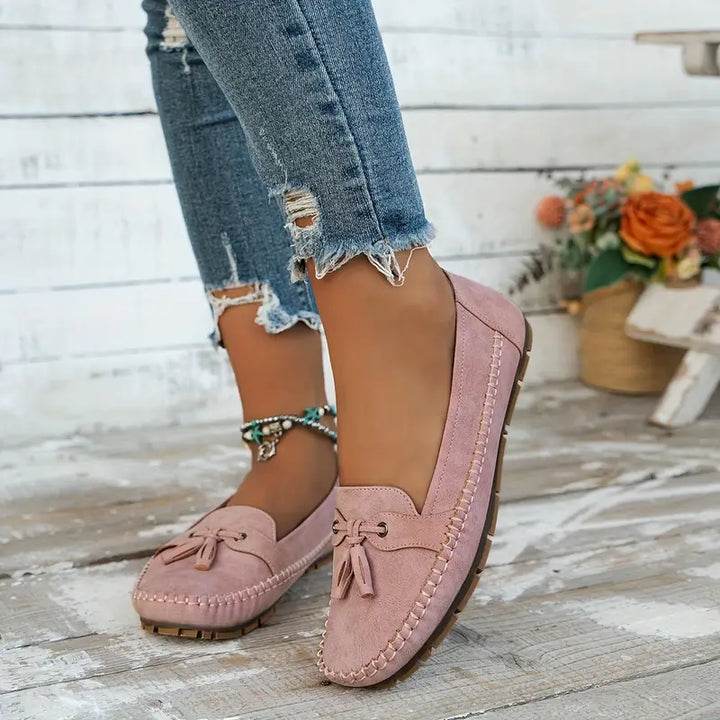 Charlotte – Chic Slip-On Loafers with Bow-Detail Finish