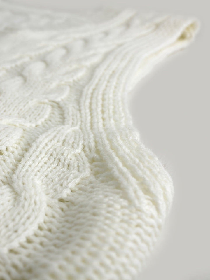 Gwendolen – Cable-Stitch V-Neck Sweater Vest for Women