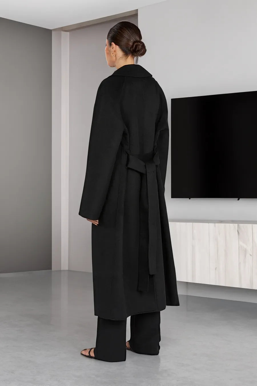 Madeleine – Oversized Maxi Coat with Wide Notch Lapel