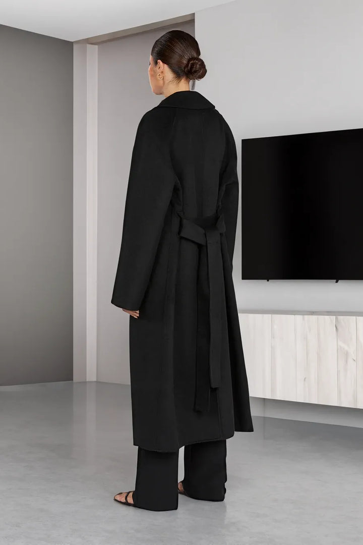 Madeleine – Oversized Maxi Coat with Wide Notch Lapel