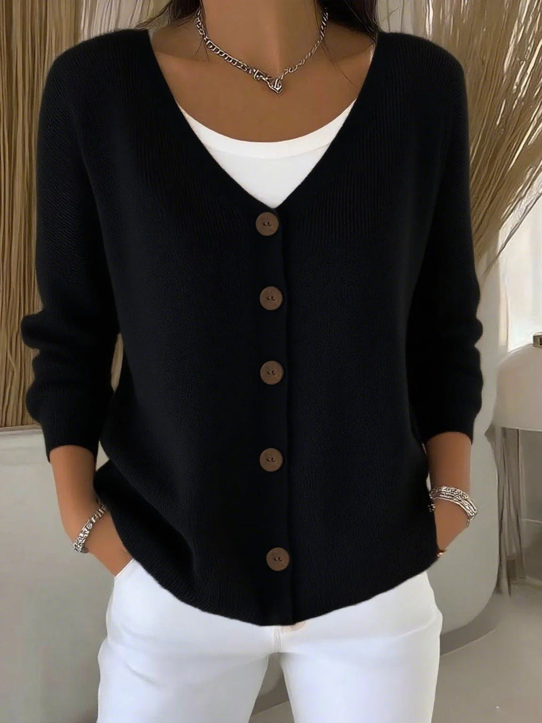Greta – V-Neck Button-Front Cardigan for Fall