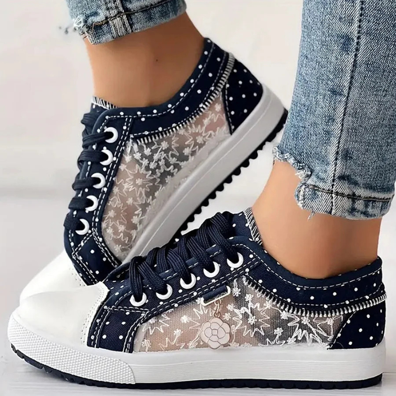 Zoe – Relaxed Sneakers with Wide Toe Box and Arch Support