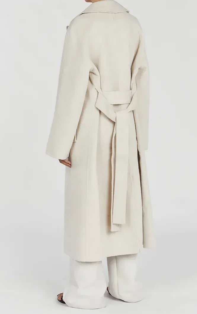 Madeleine – Oversized Maxi Coat with Wide Notch Lapel