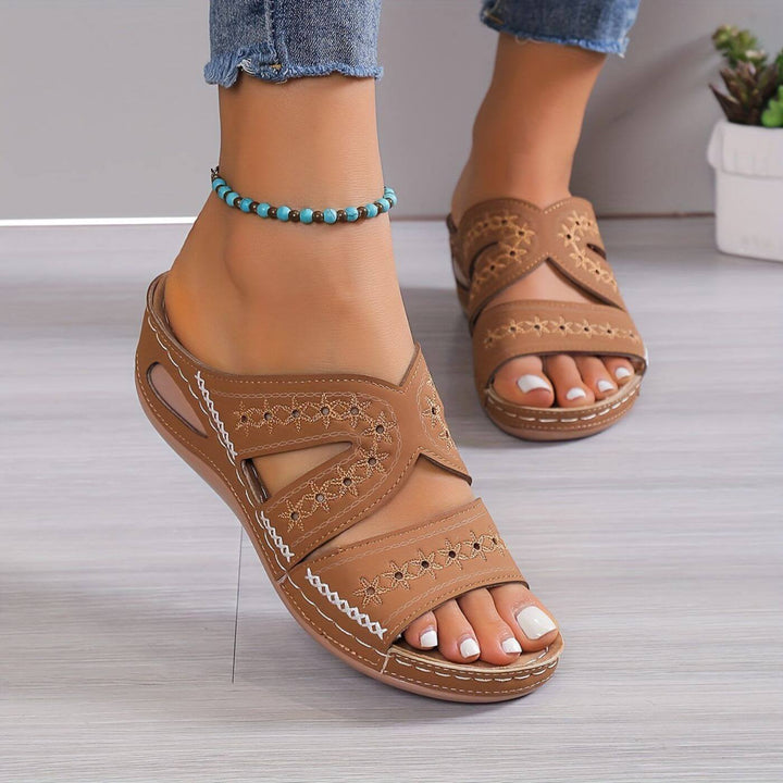 Martha – Elegant Slip-On Sandals with Wide-Heel Support