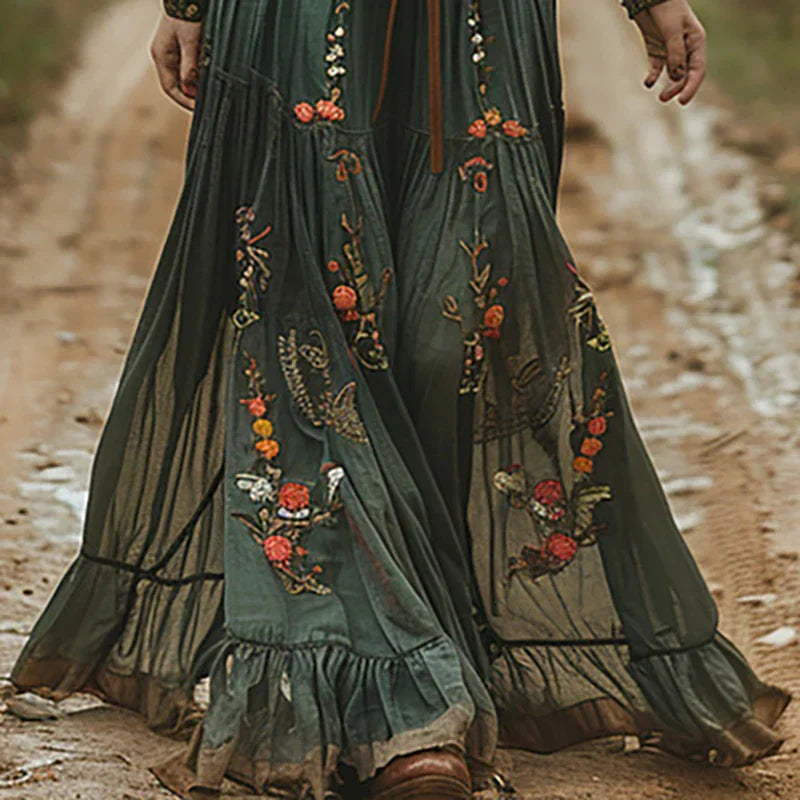 Scarlett - Elegant Pleated Maxi Dress with Floral Print