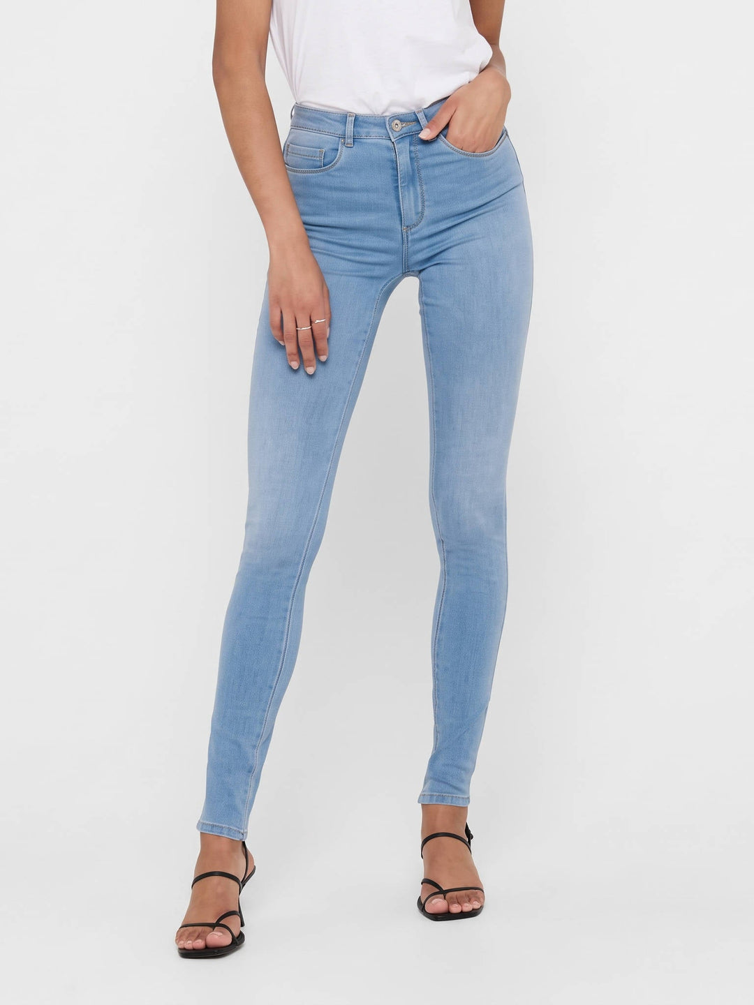 Averil – High-Rise Wide-Leg Trouser Jeans for Women