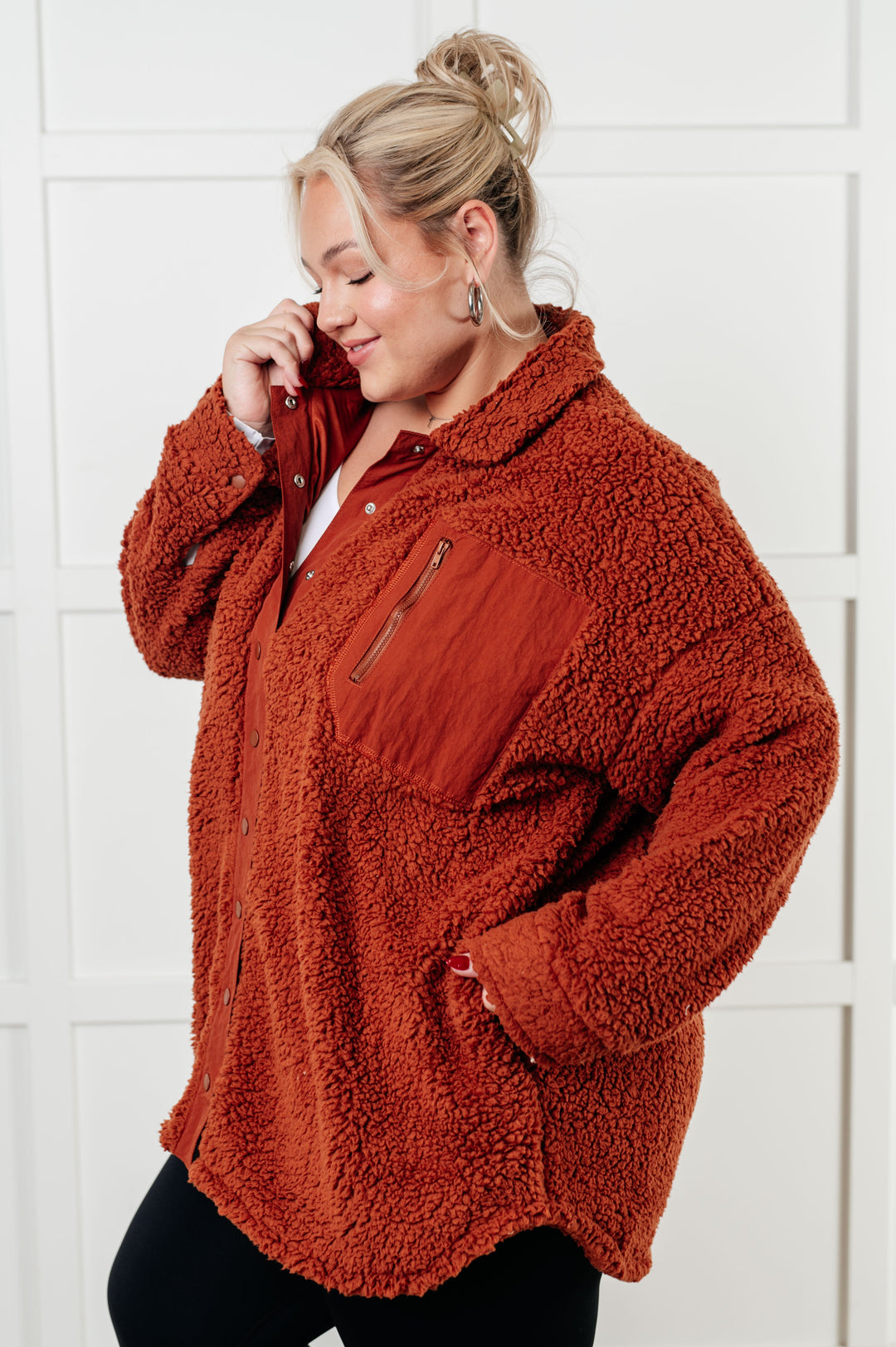 Claudette – Button-Front Oversized Sherpa Jacket for Women
