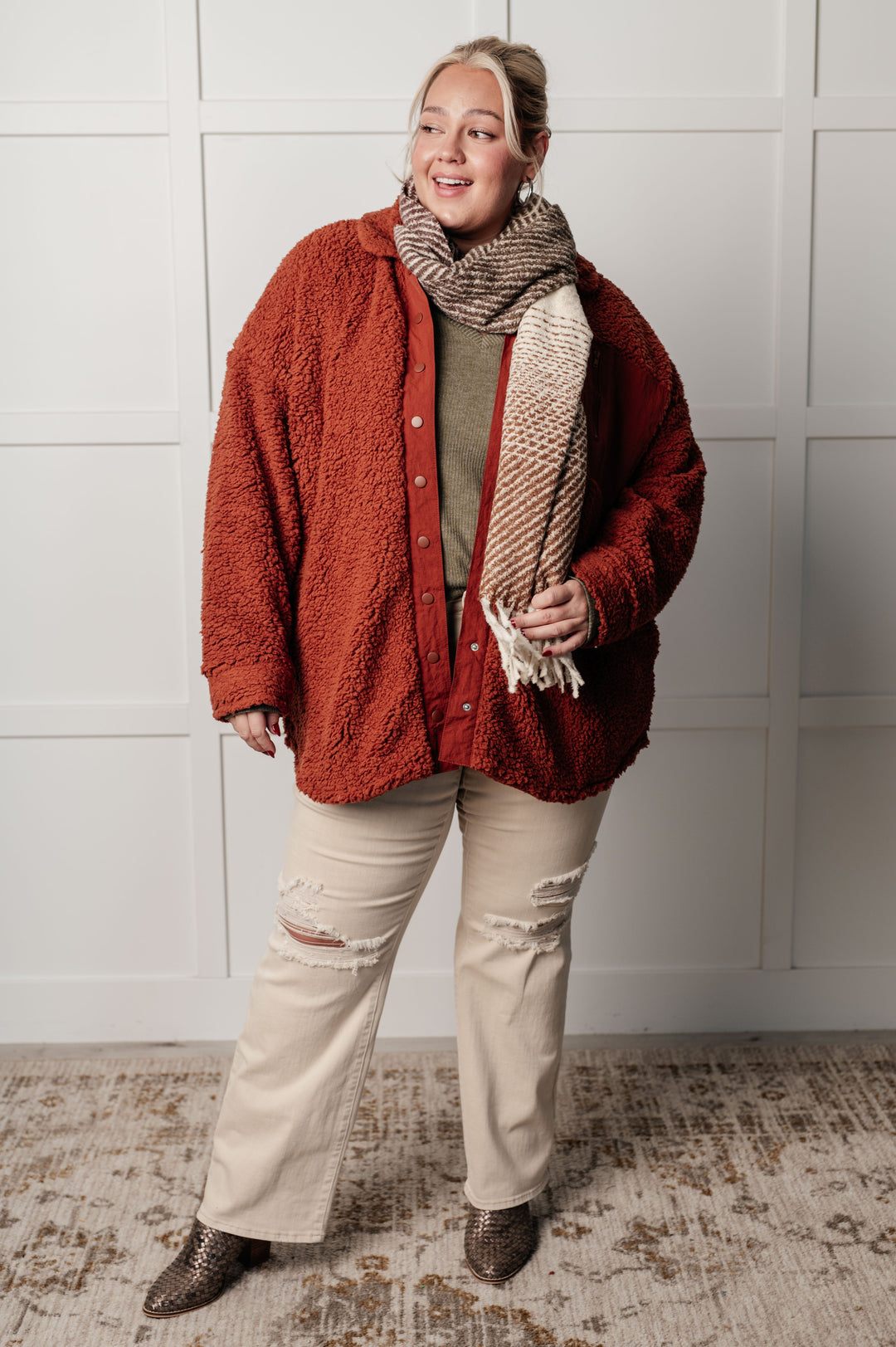 Claudette – Button-Front Oversized Sherpa Jacket for Women