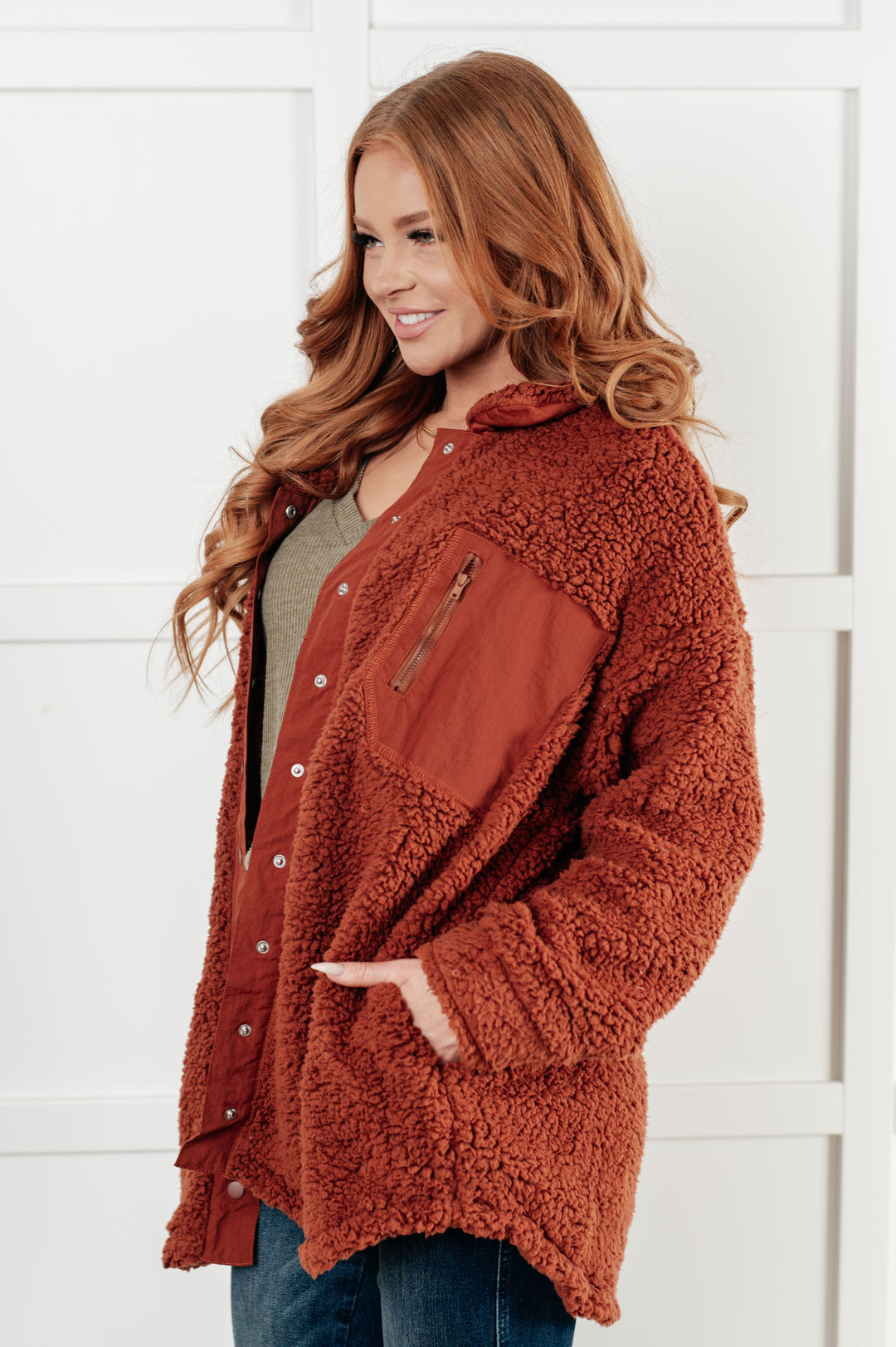 Claudette – Button-Front Oversized Sherpa Jacket for Women