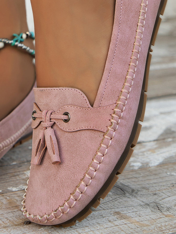 Charlotte – Chic Slip-On Loafers with Bow-Detail Finish