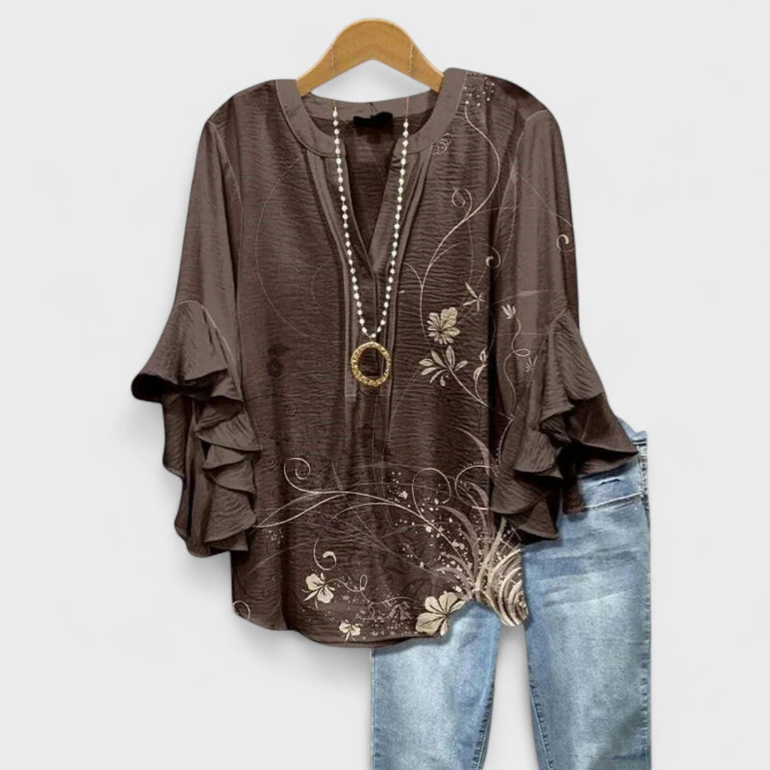 Kelly – Elegant Blouse Top with Short Sleeve Flowy Design