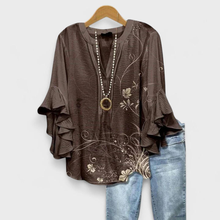 Kelly – Elegant Blouse Top with Short Sleeve Flowy Design