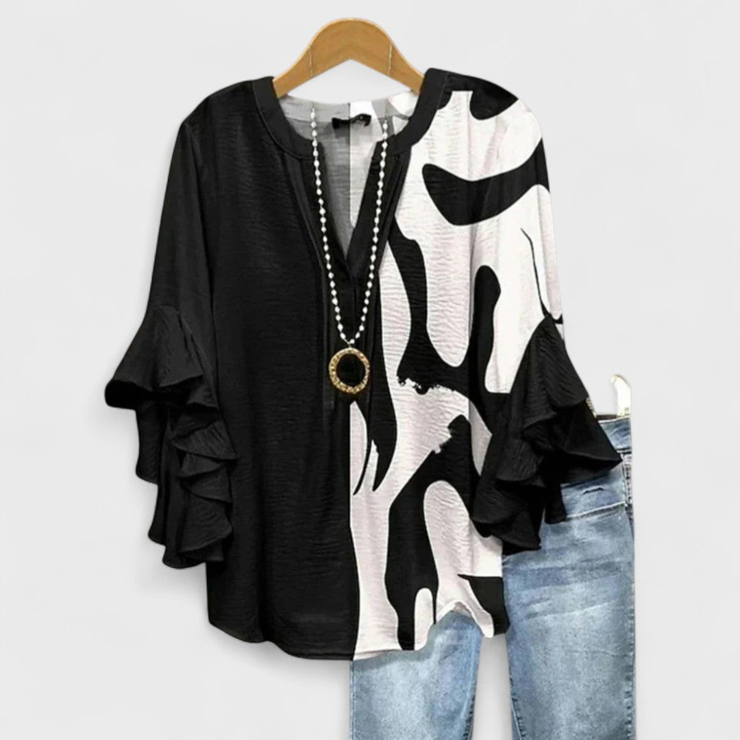 Kelly – Elegant Blouse Top with Short Sleeve Flowy Design