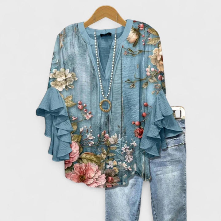 Kelly – Elegant Blouse Top with Short Sleeve Flowy Design