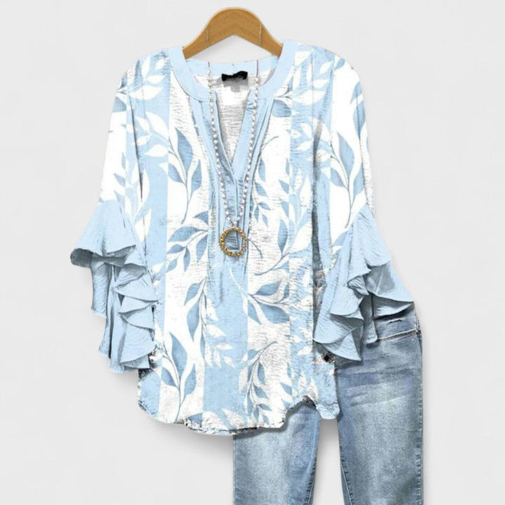 Kelly – Elegant Blouse Top with Short Sleeve Flowy Design