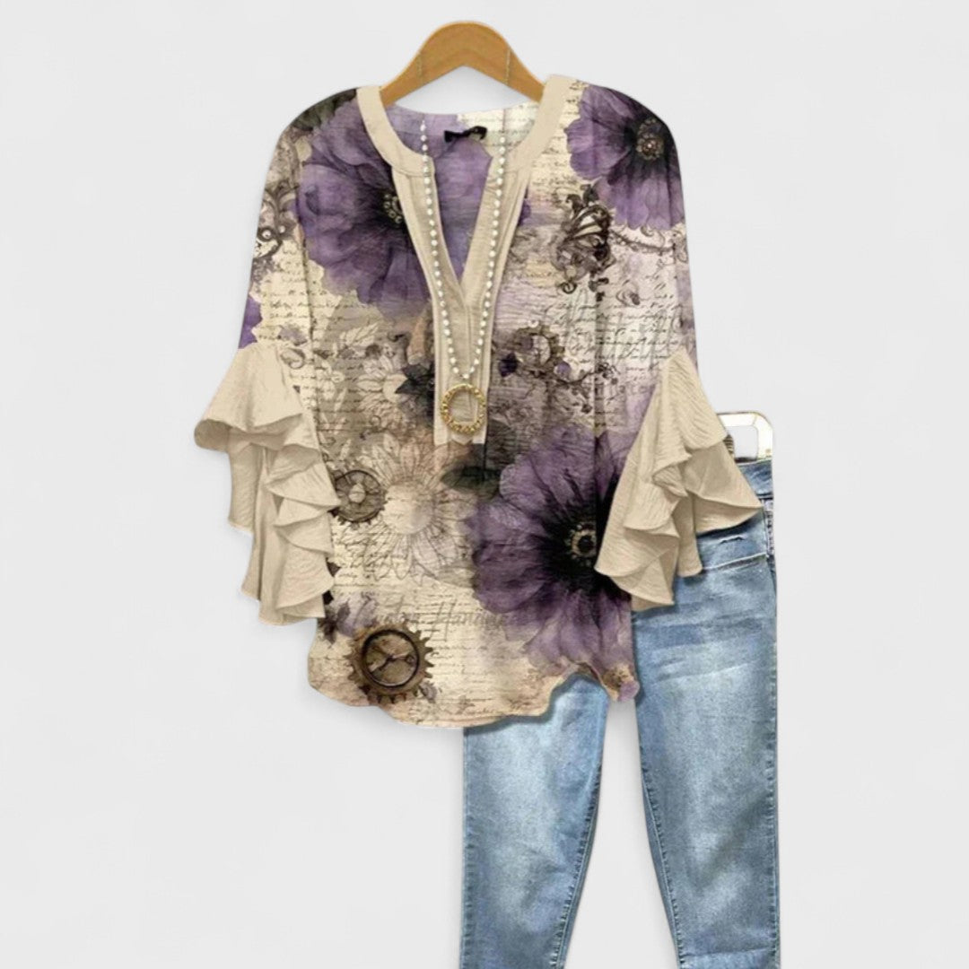 Kelly – Elegant Blouse Top with Short Sleeve Flowy Design