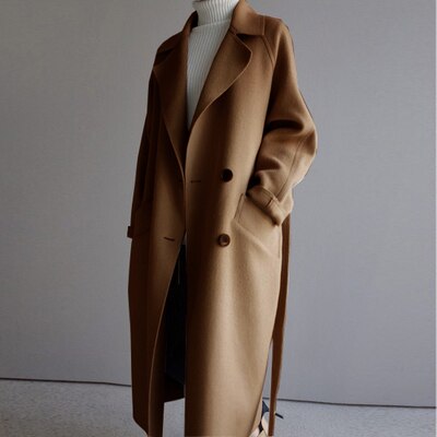 Lyra – Double-Breasted Maxi Coat with Wide Lapel