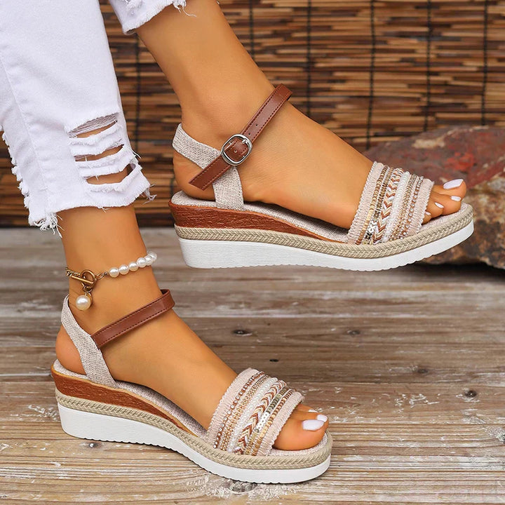 Iris – Relaxed Strappy Sandals