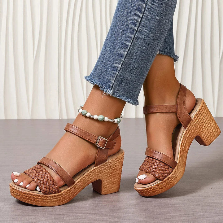 Hannah – Chic Woven Sandals with Platform Sole