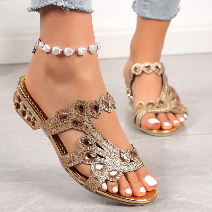 Lisa – Elegant Sandals with Embellished Strappy Detail