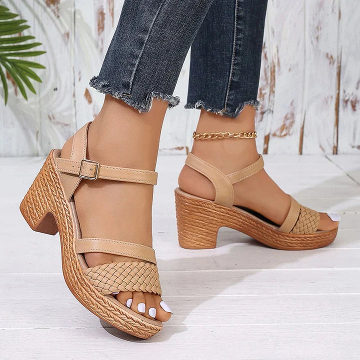 Hannah – Chic Woven Sandals with Platform Sole