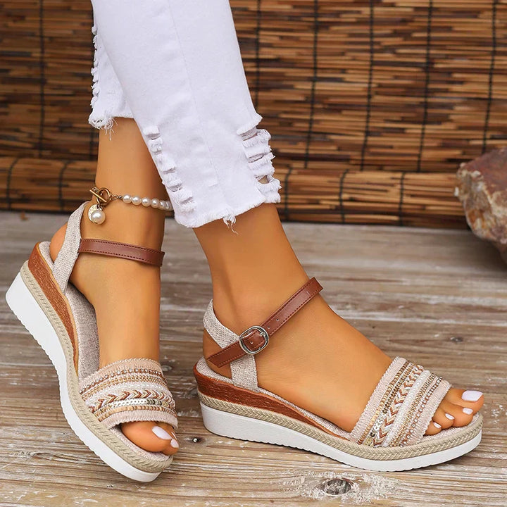 Iris – Relaxed Strappy Sandals