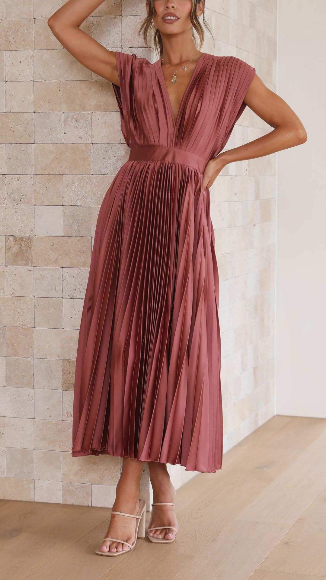 Marguerite | Elegant V-Neck Pleated Maxi Dress