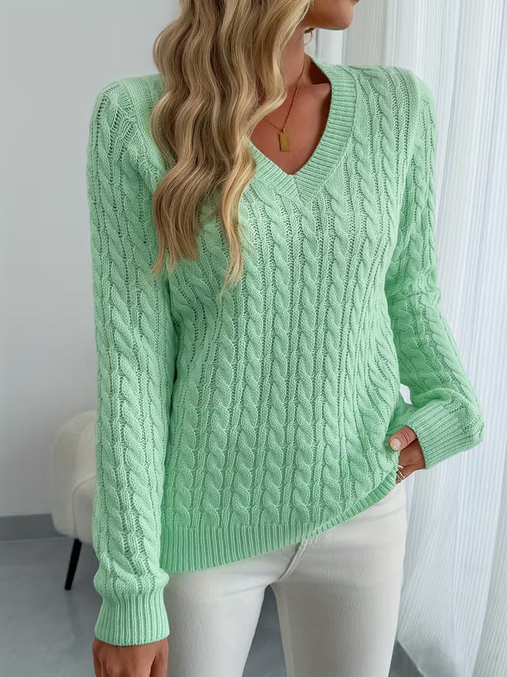 Amaya – Women's Fitted Cable-Stitch V-Neck Sweater