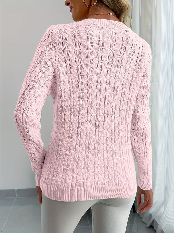 Amaya – Women's Fitted Cable-Stitch V-Neck Sweater