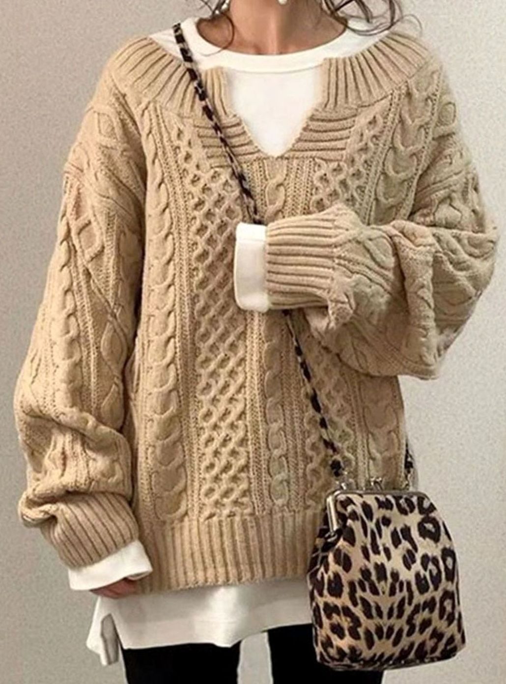 Audrey | Women's Oversized Cable Knit Sweater V-Neck Pullover