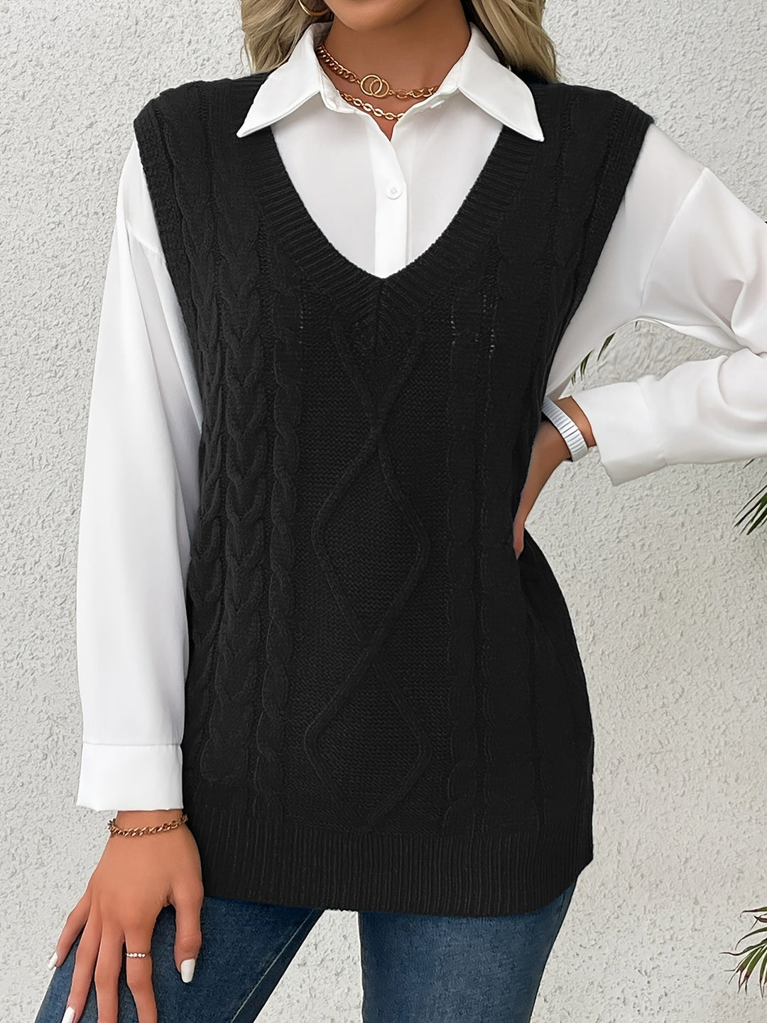 Gwendolen – Cable-Stitch V-Neck Sweater Vest for Women
