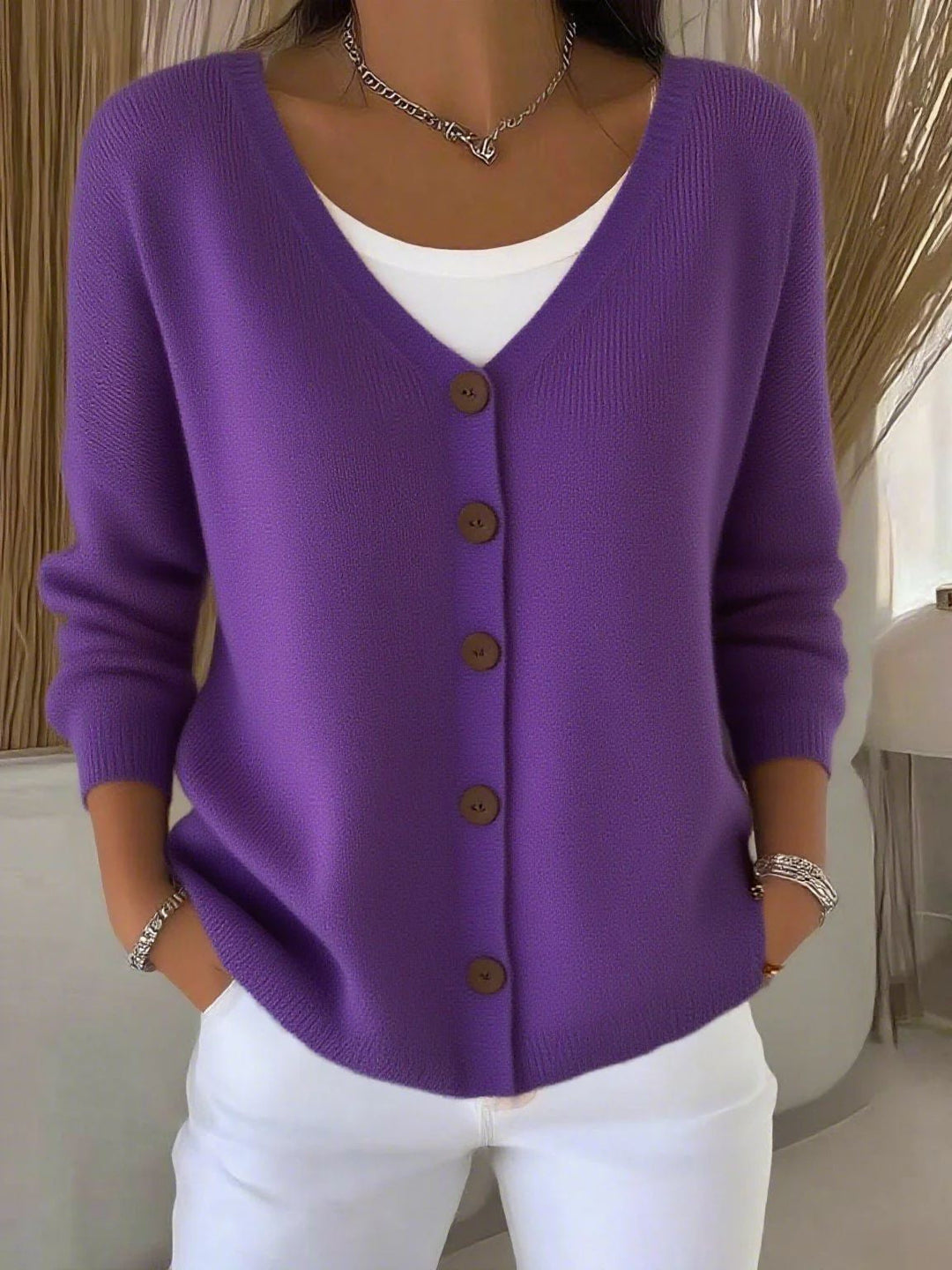 Greta – V-Neck Button-Front Cardigan for Fall