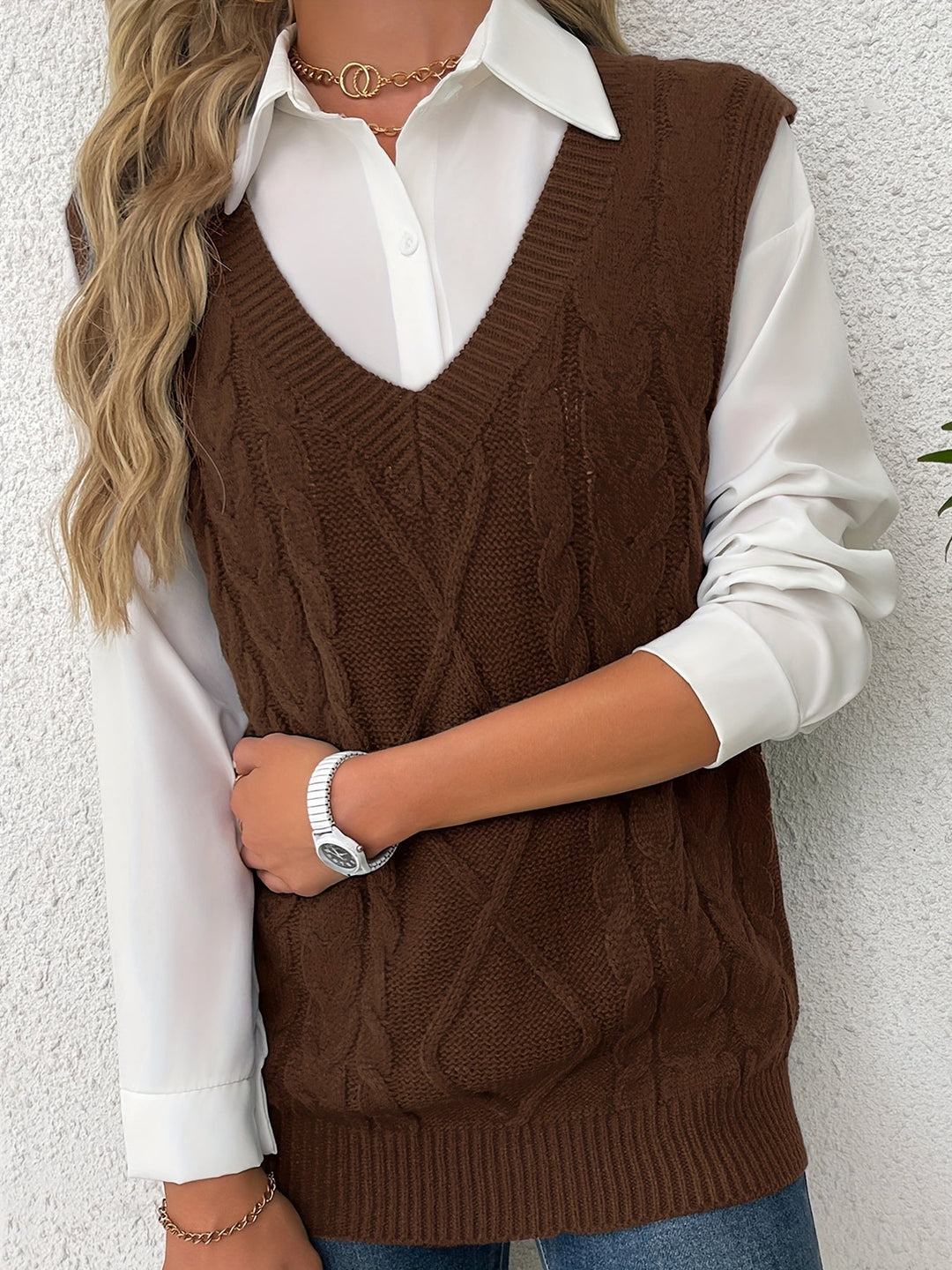 Gwendolen – Cable-Stitch V-Neck Sweater Vest for Women