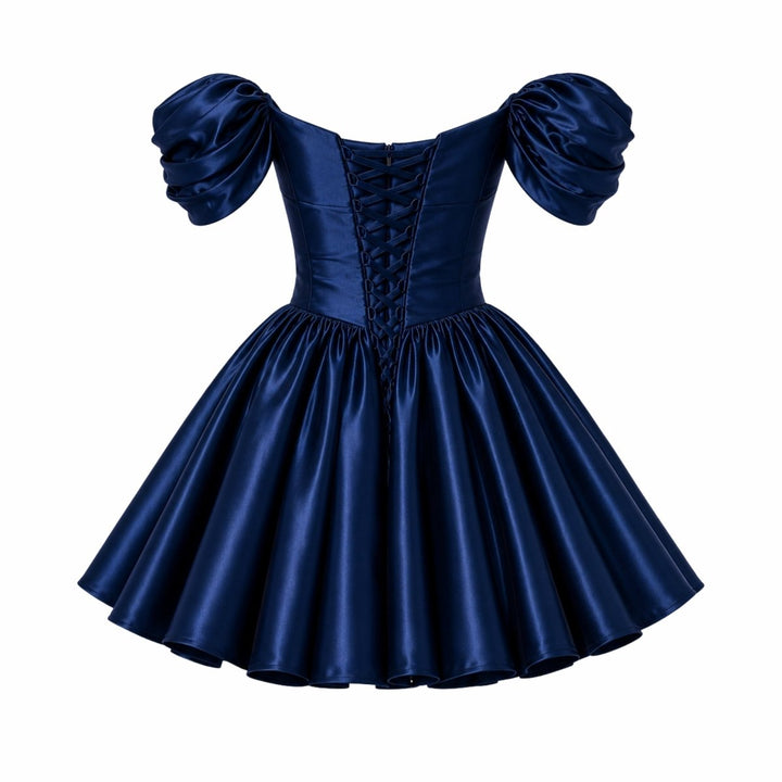 Damen-Minikleid aus Satin mit schulterfreiem Ausschnitt-Mini Dress-Alpenkind