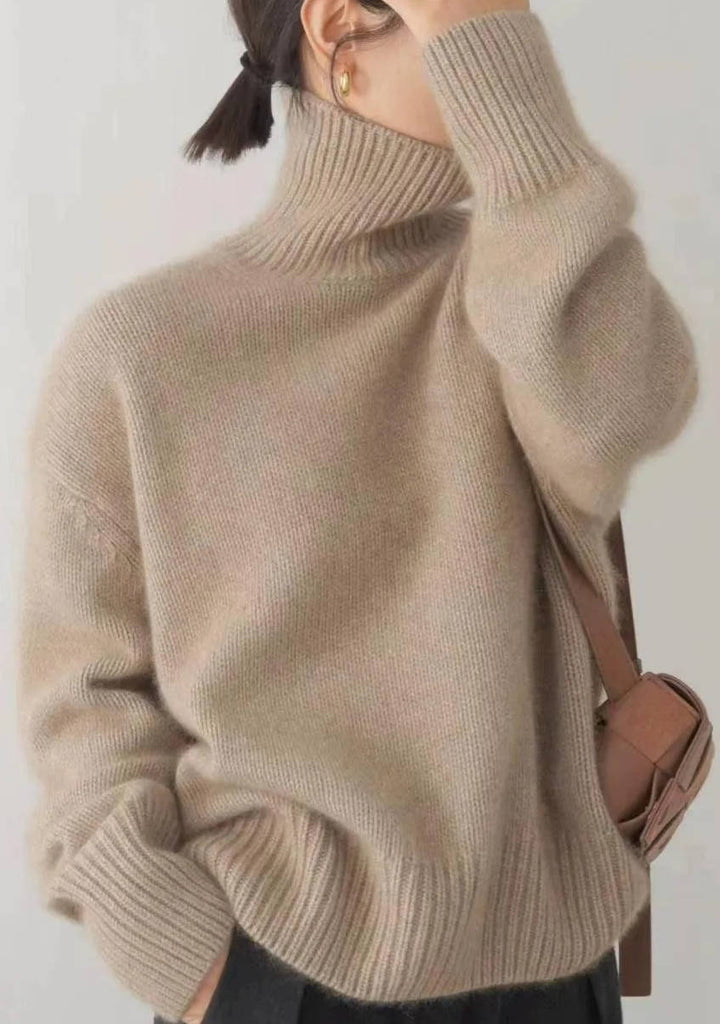 Jana – Oversized Turtleneck Sweater for Winter