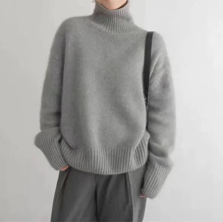 Jana – Oversized Turtleneck Sweater for Winter