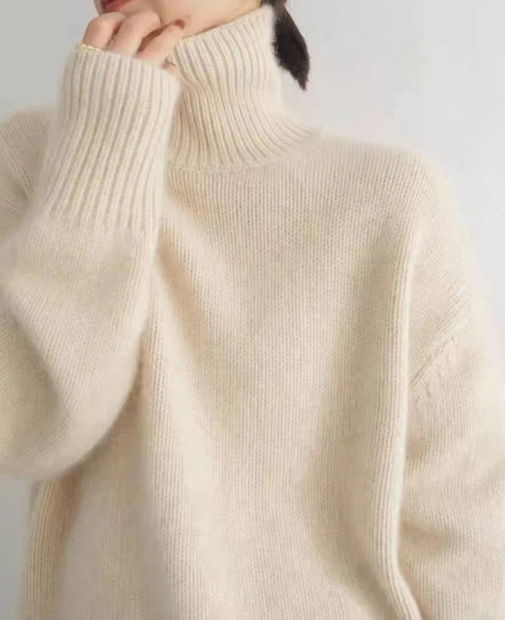 Jana – Oversized Turtleneck Sweater for Winter