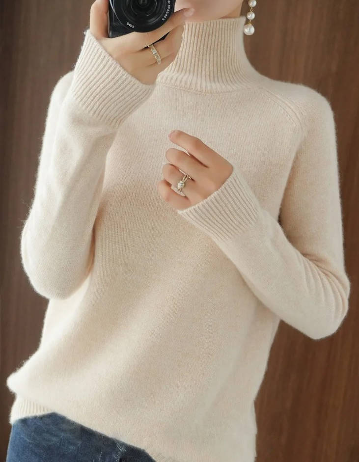 Jessa – Fine-Stitch Turtleneck Sweater for Women