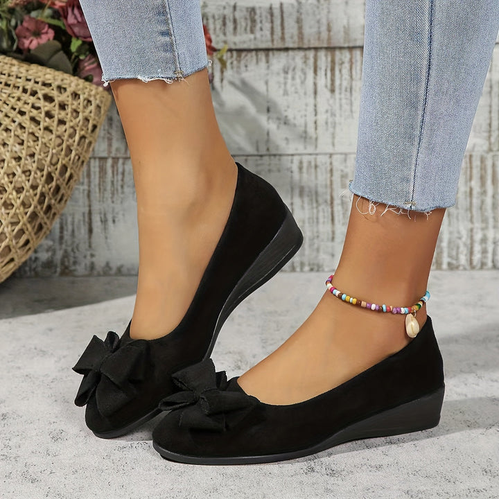 Gloria – Chic Slip-On Ballet Flats with Bow Detail