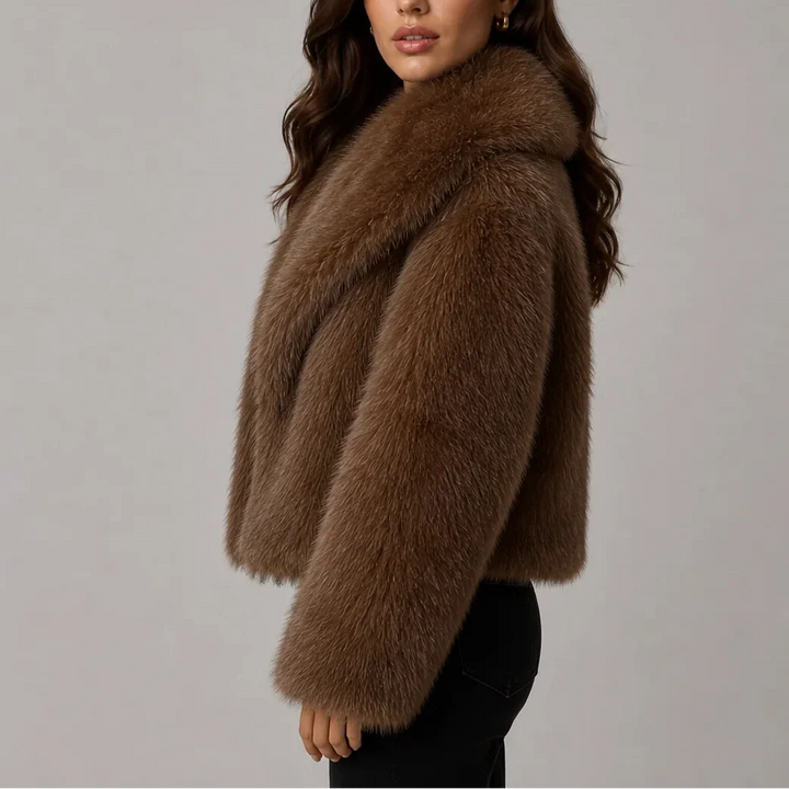 Emmelina – Women's Cropped Faux Fur-Look Jacket with Oversized Collar