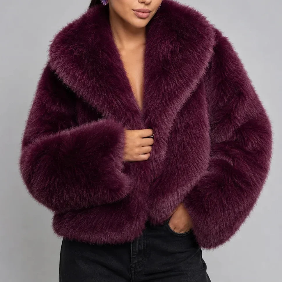 Emmelina – Women's Cropped Faux Fur-Look Jacket with Oversized Collar