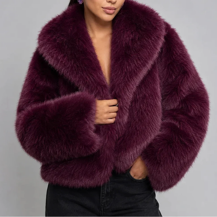 Emmelina – Women's Cropped Faux Fur-Look Jacket with Oversized Collar