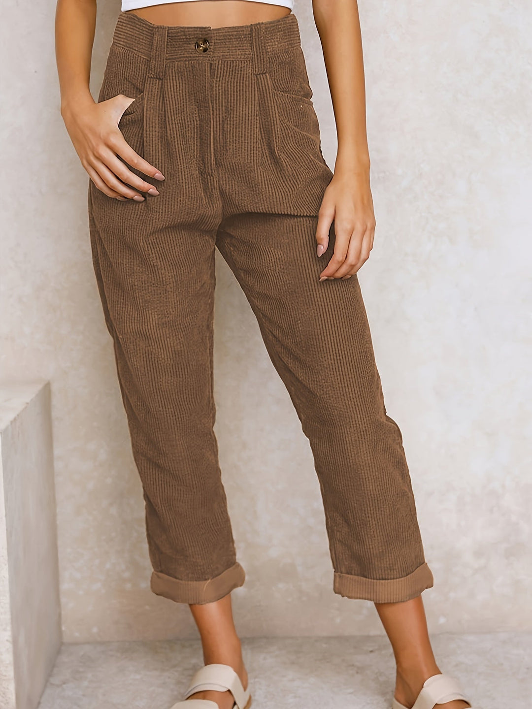 Etta – Women's High-Waisted Pleated Corduroy-Look Pants