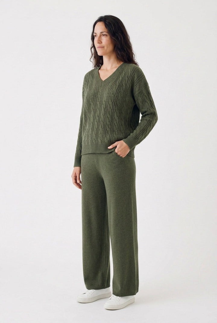 Evie – Women's Cable-Stitch V-Neck Sweater Set with Wide-Leg Pants