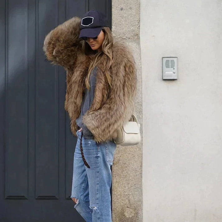 Filippa – Women's Oversized Faux Fur-Look Jacket with Rounded Sleeves