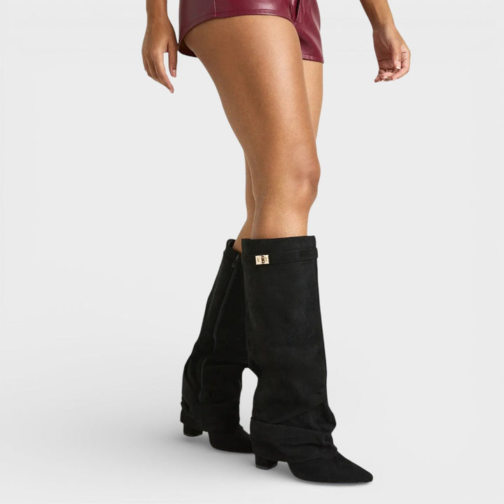 Bottes femme hautes froncées, bout pointu, talon bas, boucle.